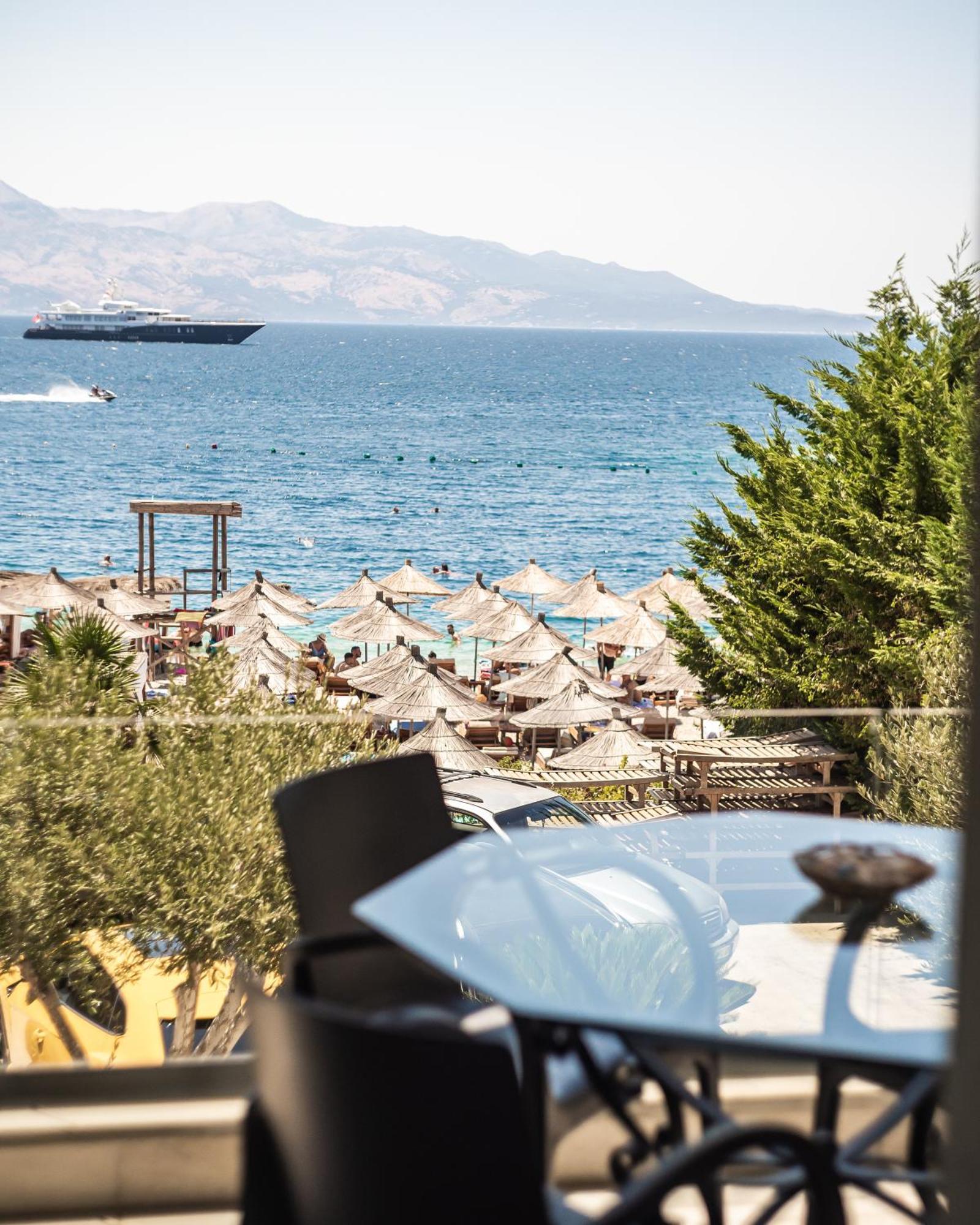 Epirus Hotel Sarandë Exterior foto